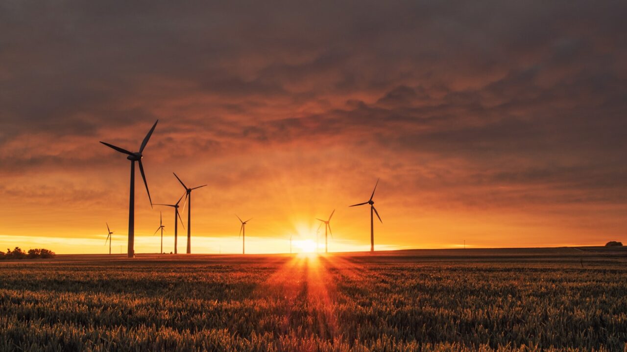 Communautés d&rsquo;énergie : partager l&rsquo;électricité verte entre voisins