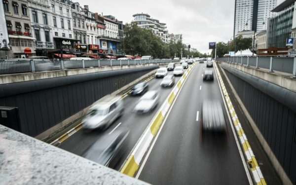 LEZ Bruxelles 2026 : règles, amendes, pass et réforme 2027